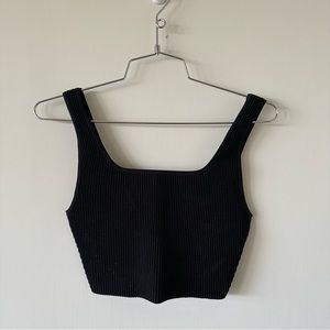 Aritzia Sculpt Knit Cropped Tank Size S